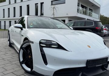 Porsche Taycan 79.000 km 86.990 &euro; Köln 51105