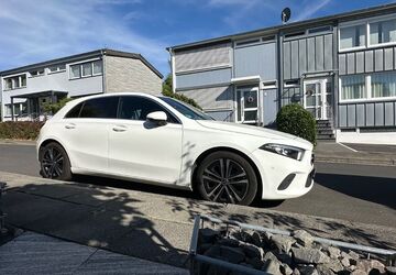 Mercedes-Benz A 180 41.225 km 20.750 &euro; Rösrath 51503