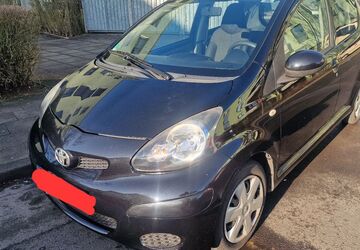Toyota Aygo (X) 106.800 km 3.450 &euro; Köln 50827