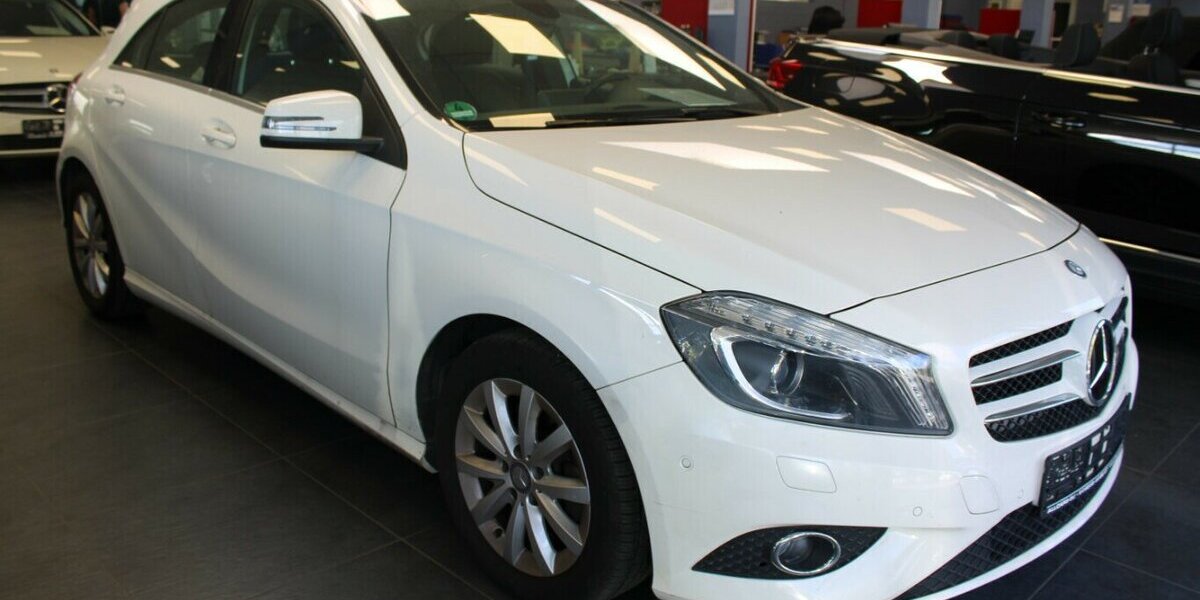 Mercedes-Benz A 180 Style - Panorama - Navi - Xenon - 105.500 km 11.980 &euro; Euskirchen 53881