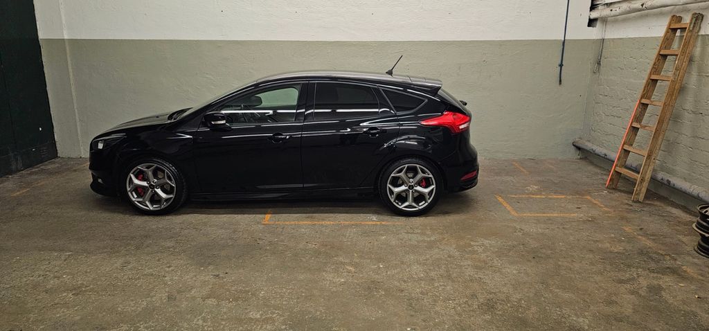 Ford Focus 116.323 km 13.500 &euro; Hürth 50354