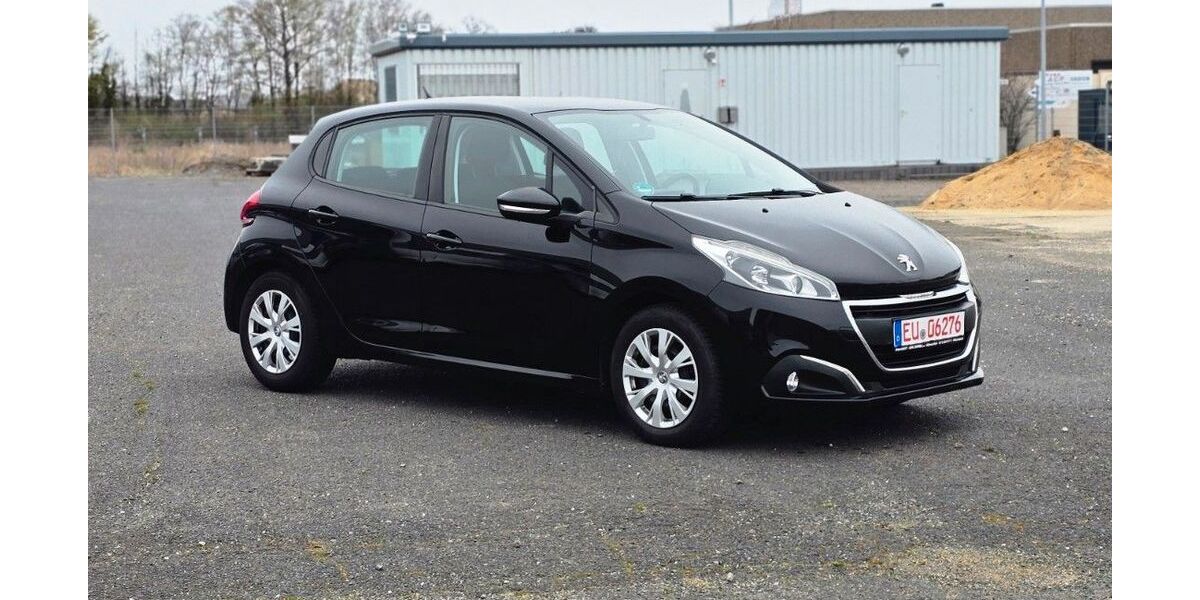 Peugeot 208 89.000 km 6.200 &euro; Euskirchen 53879