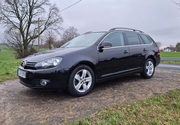 VW Golf 148.450 km 7.290 &euro; Much 53804