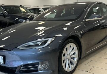 Tesla Model S 77.983 km 31.900 &euro; Bonn 53227