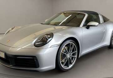 Porsche 992 7.879 km 136.900 &euro; Köln 50823