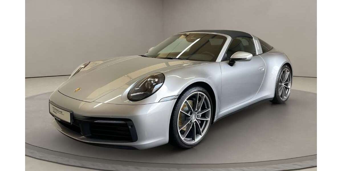 Porsche 992 7.879 km 136.900 &euro; Köln 50823