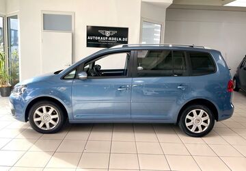 VW Touran 156.385 km 10.690 &euro; Köln 51067