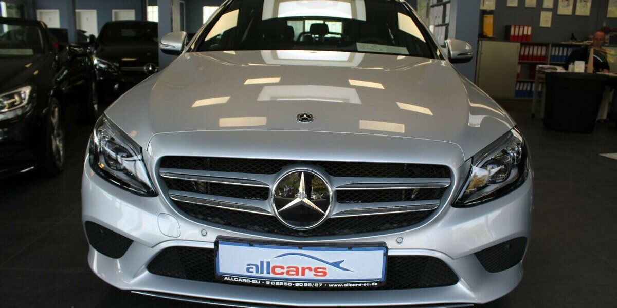 Mercedes-Benz C 300 e T 9G-Tronic Avantgarde 21.318 km 28.480 &euro; Euskirchen 53881