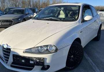Alfa Romeo 147 198.800 km 12.900 &euro; Königswinter 53639
