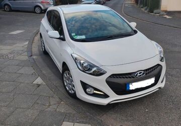 Hyundai i30 115.000 km 6.000 &euro; Köln 50676