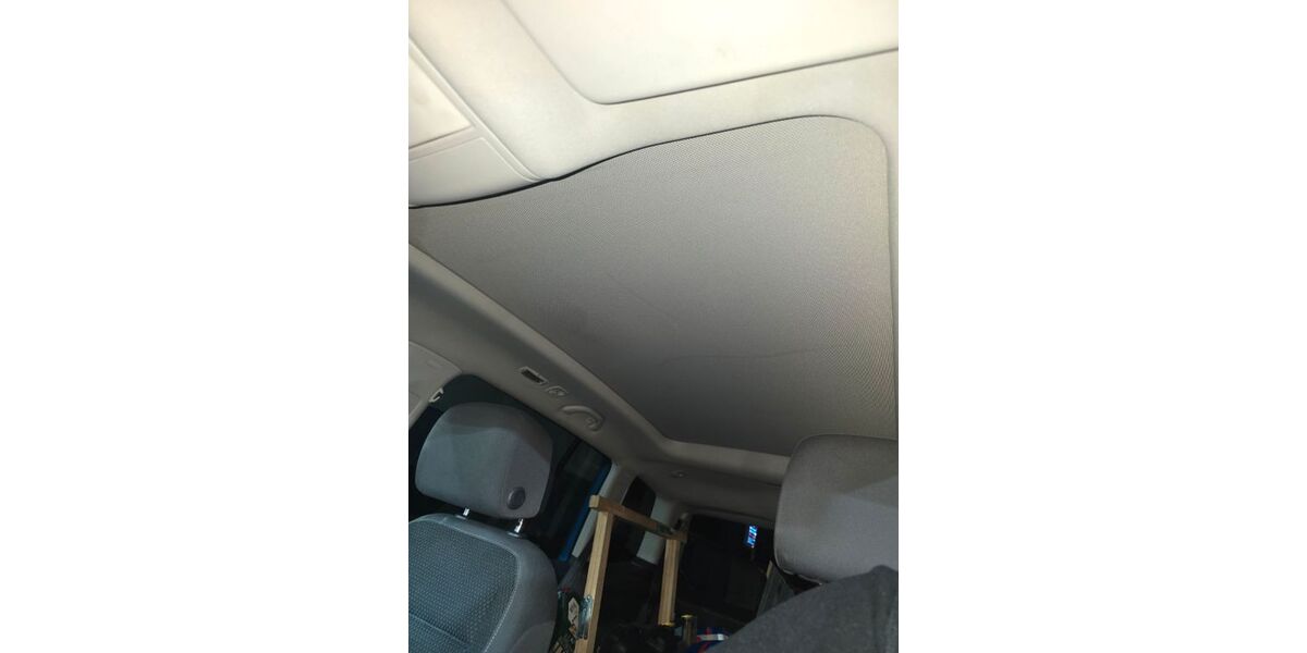 VW Touran 147.500 km 9.000 &euro; Köln 51109