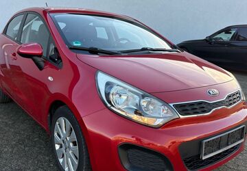 Kia Rio 71.850 km 6.450 &euro; Bornheim 53332