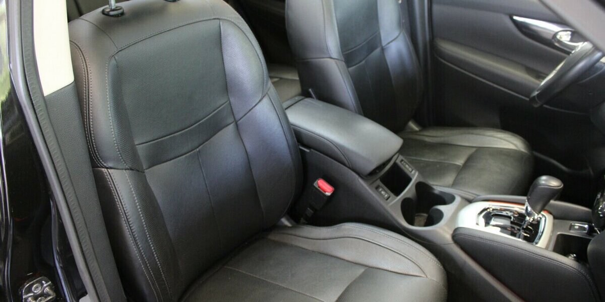 Nissan Qashqai 1.6 dCi Xtronic TEKNA - Pano - AHK - 108.138 km 14.980 &euro; Euskirchen 53881