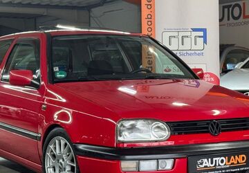VW Golf 117.000 km 5.999 &euro; Troisdorf 53842