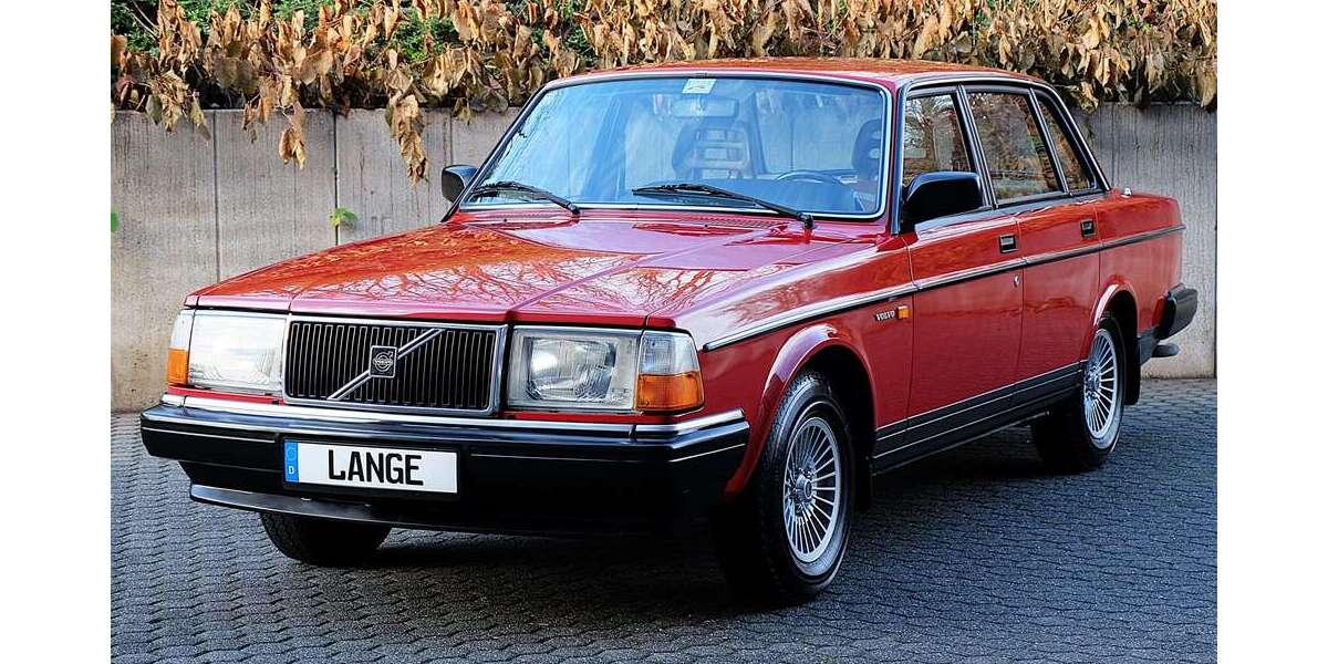 Volvo 240 60.725 km 24.980 &euro; Köln 50996