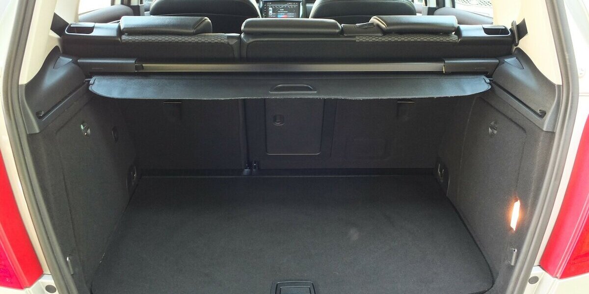 Mercedes-Benz A 150 AUTOTRONIC NAVI TEMPOMAT KLIMAANLAGE 98.516 km 7.804 &euro; Köln 50858