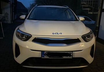 Kia Stonic 53.000 km 15.600 &euro; Much 53804
