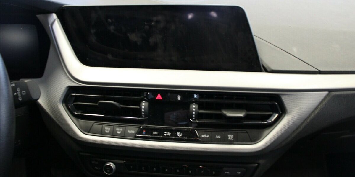 BMW 118 118i Aut. Advantage 34.350 km 21.980 &euro; Euskirchen 53881