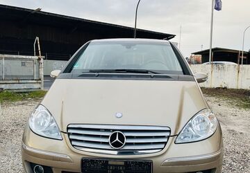 Mercedes-Benz A 150 113.486 km 2.800 &euro; Bonn Beuel 53227