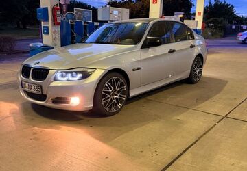 BMW 318 383.000 km 2.500 &euro; Bonn 53117