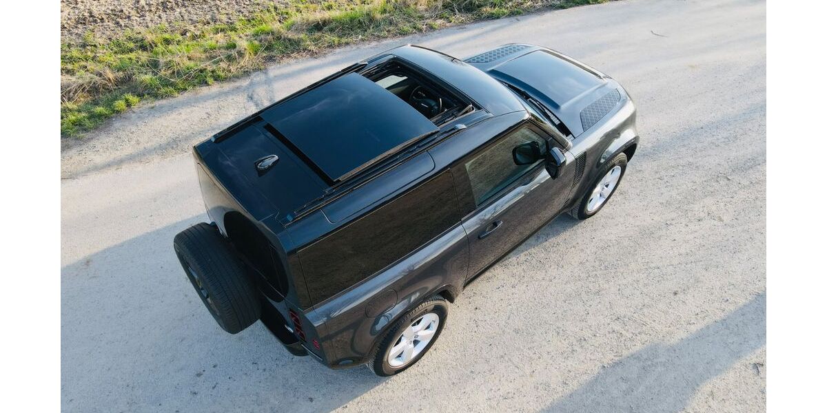 Land Rover Defender 30.520 km 72.900 &euro; Köln 50858