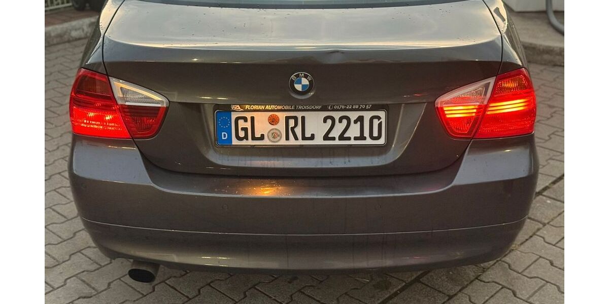 BMW 318 165.000 km 3.000 &euro; Bergisch Gladbach 51429