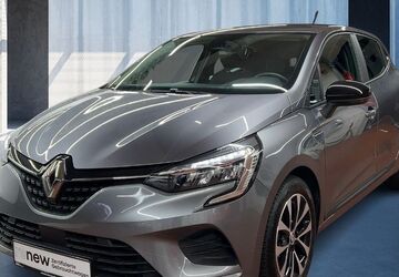 Renault Clio 21.467 km 14.912 &euro; Köln 50939