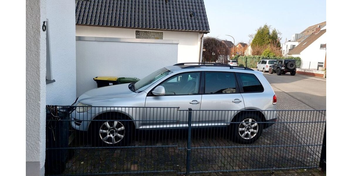 VW Touareg 253.867 km 5.900 &euro; Troisdorf 53842