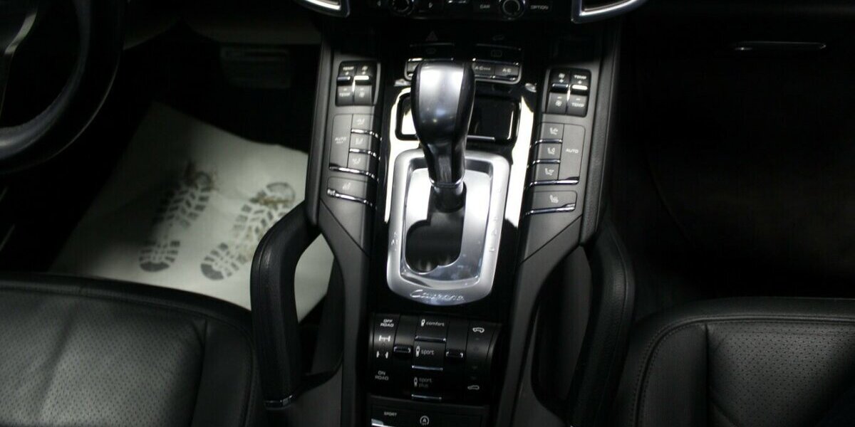 Porsche Cayenne 3,0L Diesel - Panorama - 83.323 km 38.980 &euro; Euskirchen 53881