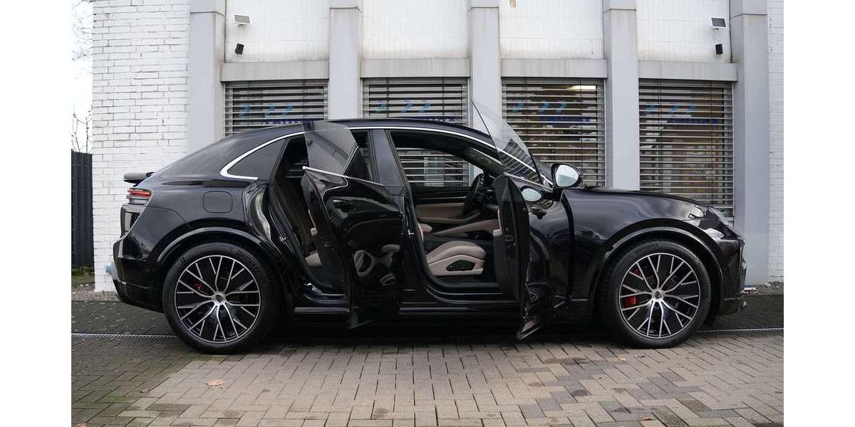 Porsche Macan 7.000 km 117.500 &euro; Hürth (bei Köln) 50354