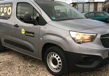 Opel Combo 140.000 km 9.399 &euro; Bonn 53227