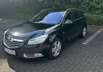 Opel Insignia 225.300 km 4.900 &euro; Köln 50999
