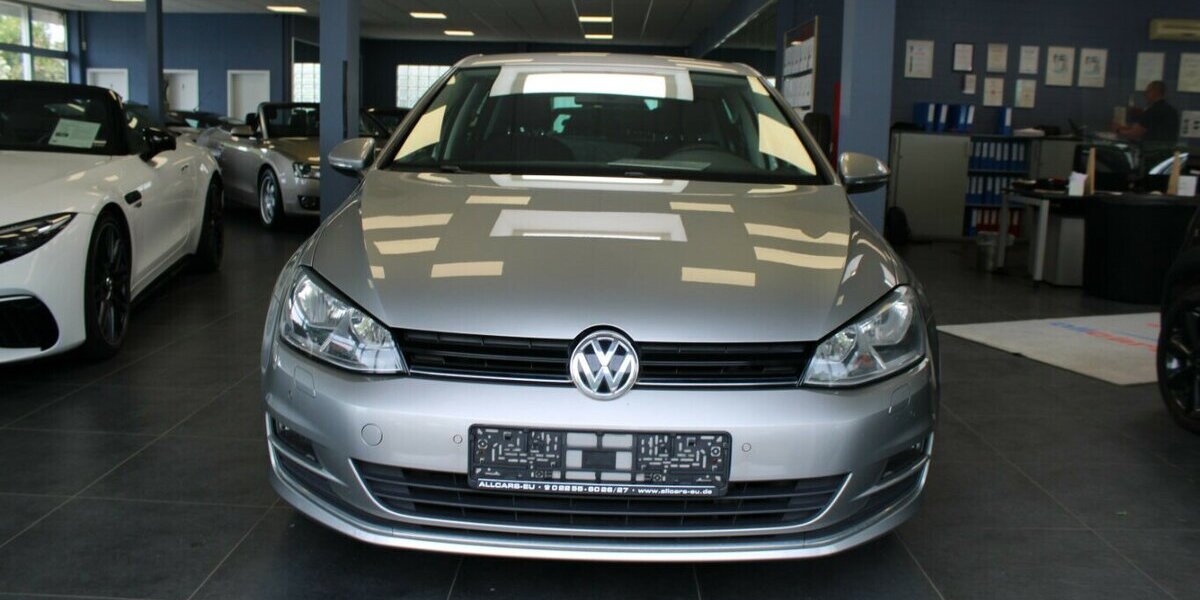 VW Golf 1.2 TSI BlueMotion Lounge 95.780 km 10.780 &euro; Euskirchen 53881
