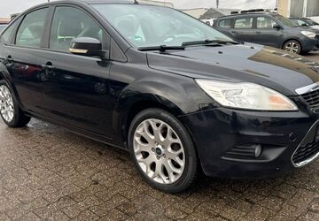 Ford Focus 196.000 km 2.700 &euro; Bonn 53227