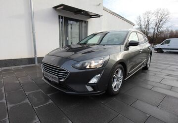 Ford Focus 121.758 km 7.900 &euro; Köln 51147