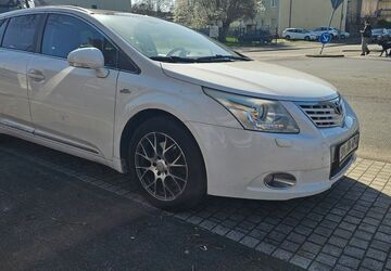 Toyota Avensis 240.000 km 3.900 &euro; Köln 50739