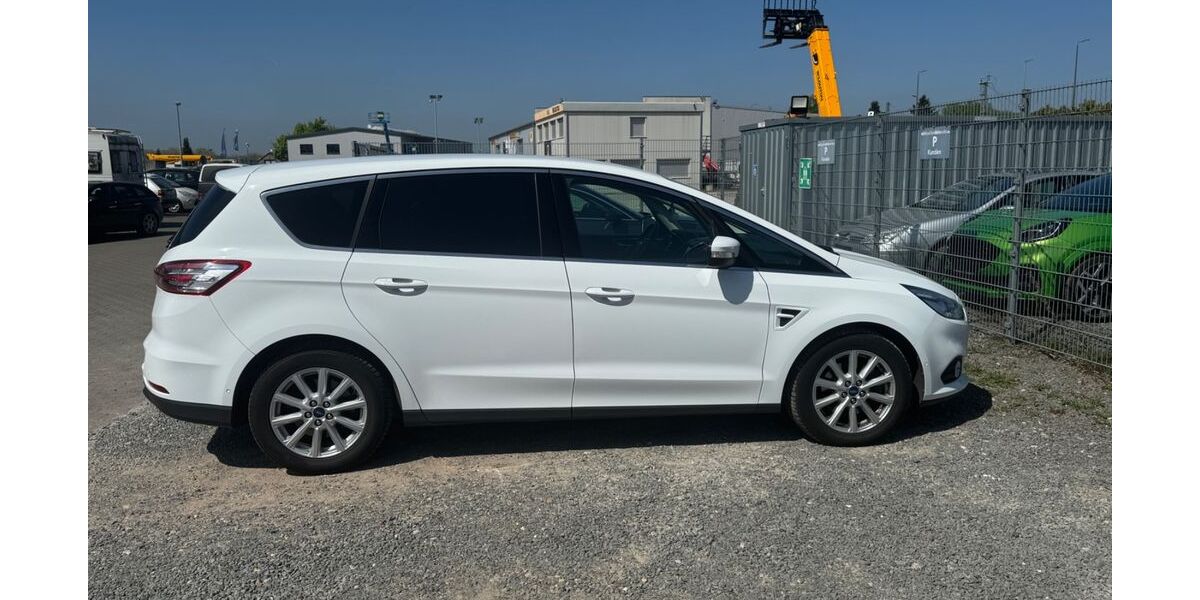 Ford S-Max 72.000 km 15.500 &euro; Köln 50735