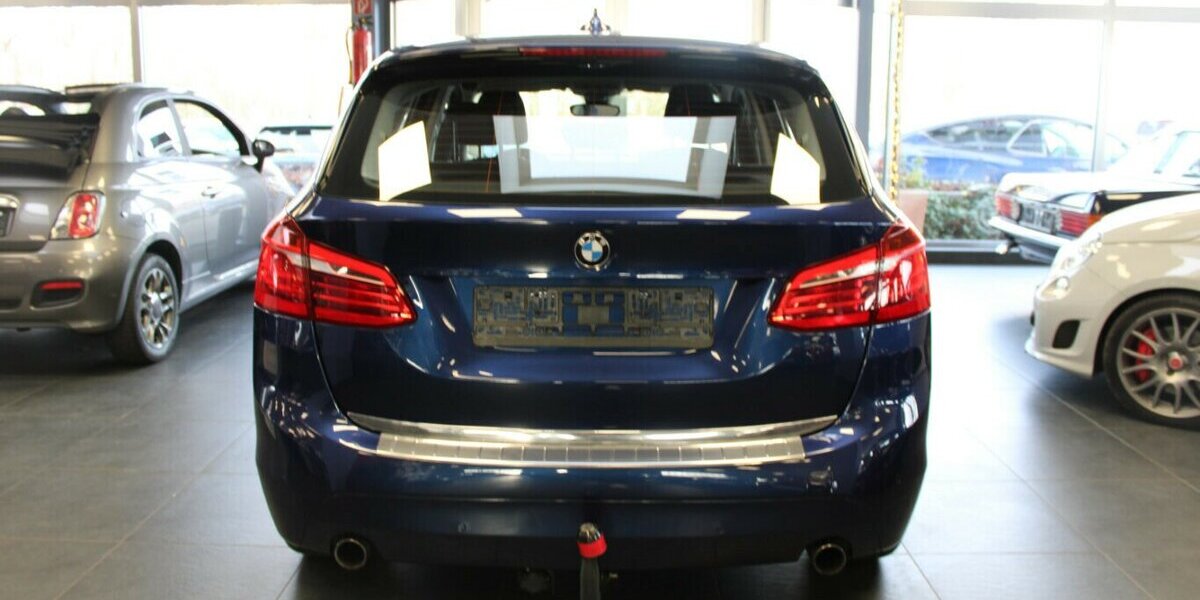 BMW 220 220i Active Tourer Aut. Advantage - Navi - PDC 49.770 km 17.980 &euro; Euskirchen 53881