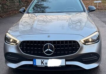 Mercedes-Benz 220 91.300 km 29.999 &euro; Köln 50733