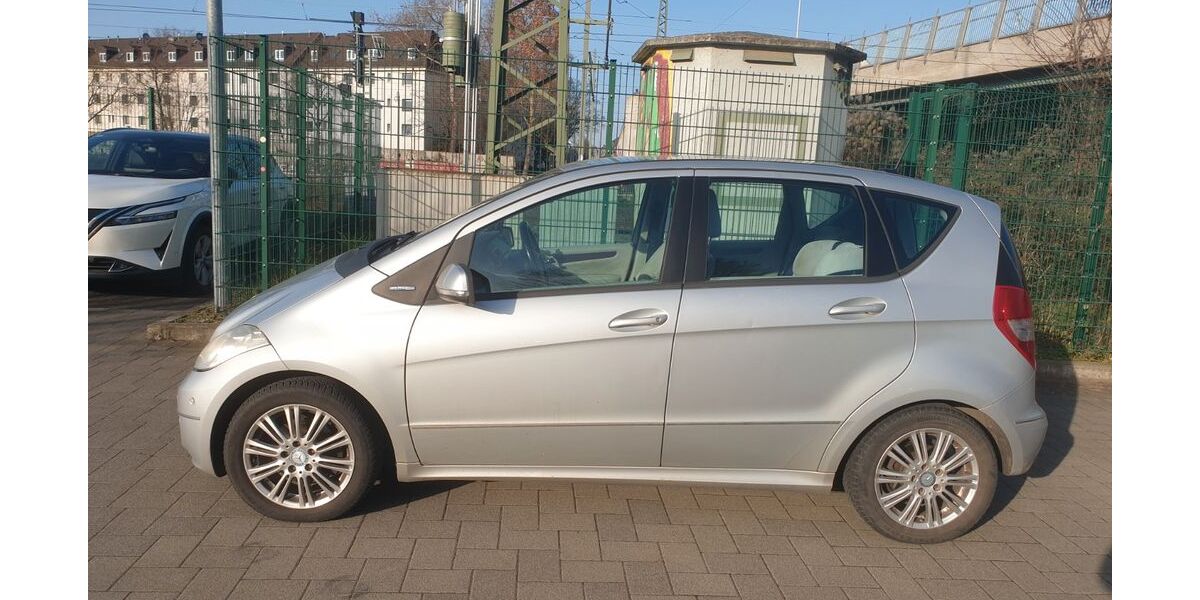 Mercedes-Benz A 160 169.000 km 1.400 &euro; Bonn 53123