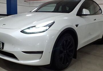 Tesla Model Y 80.926 km 31.500 &euro; Hennef 53773