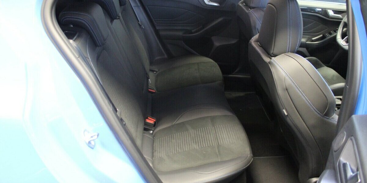 Ford Focus 2.3 EcoBoost ST Edition - 1. Hand - 97.428 km 21.980 &euro; Euskirchen 53881