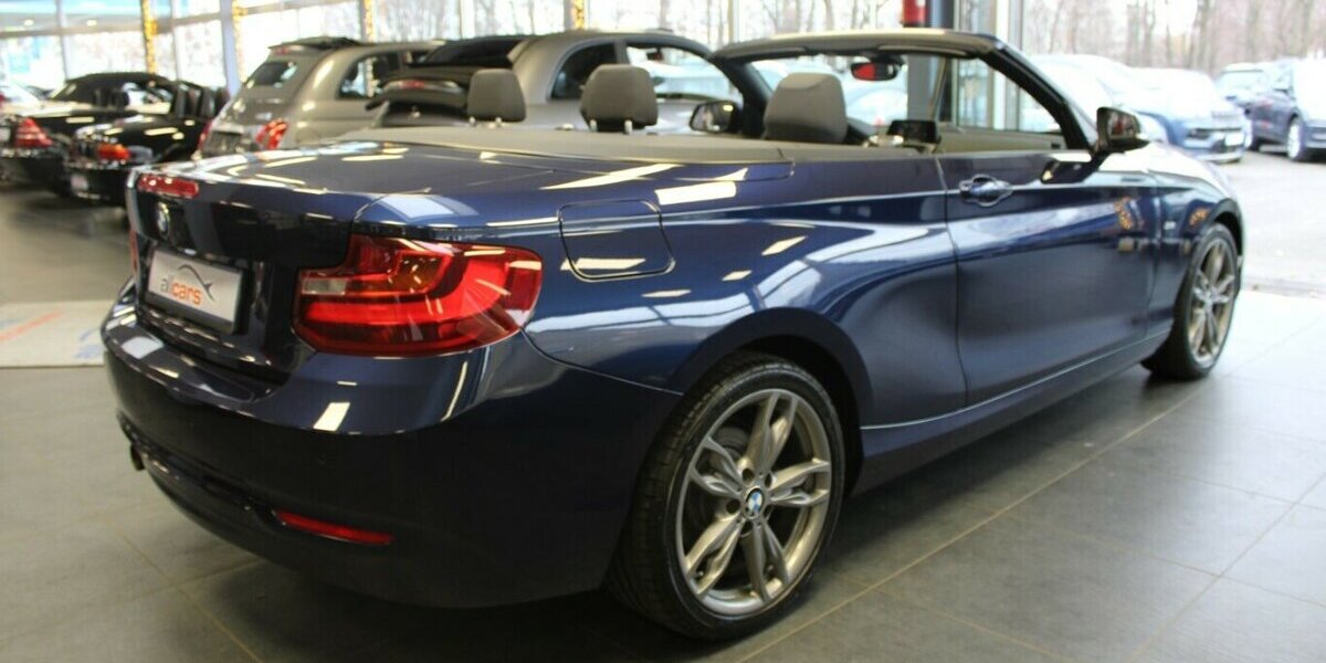 BMW 218d Cabrio Sport Line - Navi - Xenon - PDC - 87.420 km 16.980 &euro; Euskirchen 53881