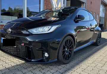 Toyota Yaris 12.000 km 59.000 &euro; Bonn 53229