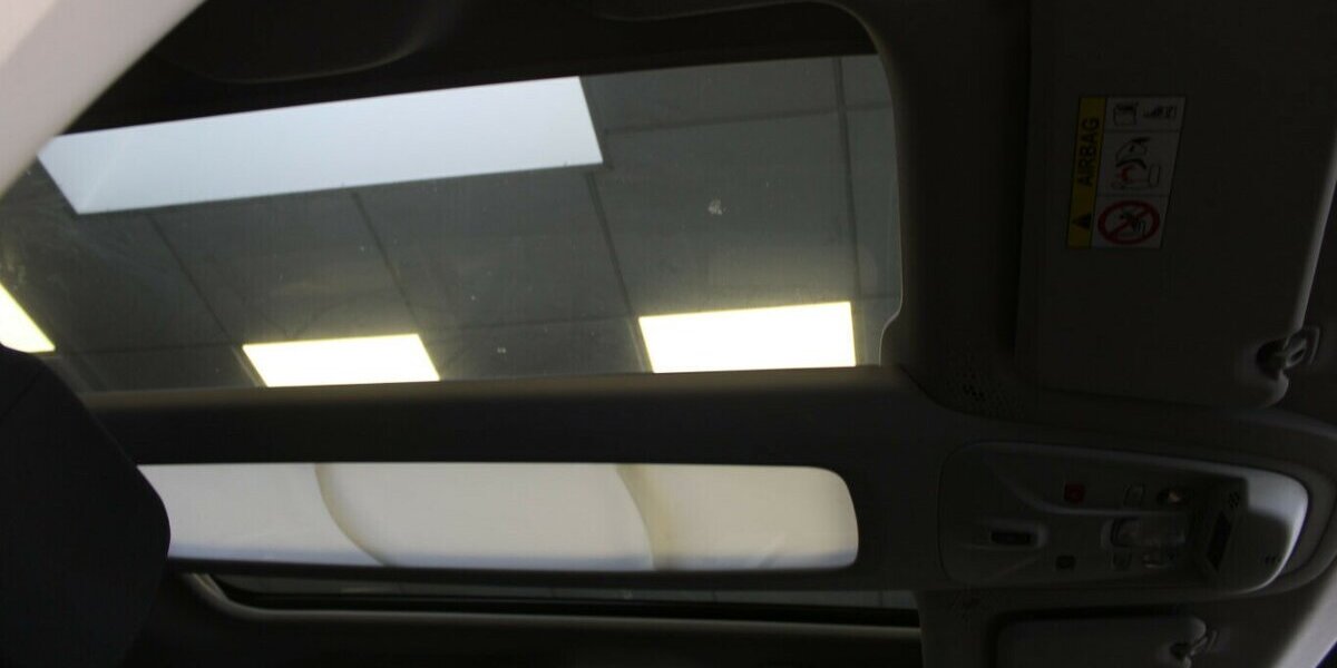 Opel Combo-e Life Ultimate 27.035 km 19.980 &euro; Euskirchen 53881