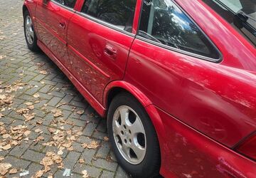 Opel Vectra 142.356 km 2.000 &euro; Köln 51103