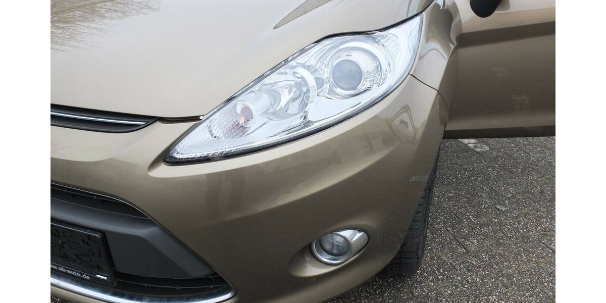 Ford Fiesta TITANIUM KLIMAAUTOMATIK RÜCKFAHRKAMERA 115.395 km 5.908 &euro; Köln 50858