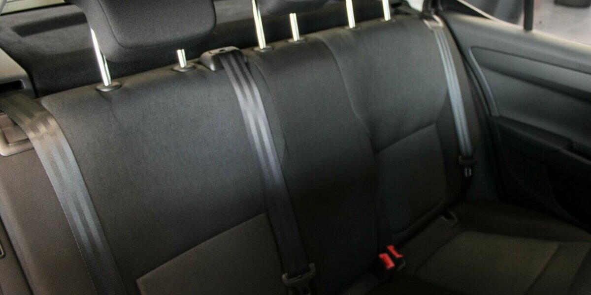 Skoda Fabia 1.0 MPI Cool Edition 66.971 km 8.980 &euro; Euskirchen 53881