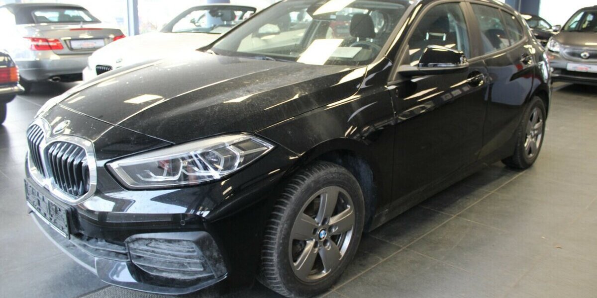 BMW 118 118d Aut. Advantage 44.770 km 23.980 &euro; Euskirchen 53881