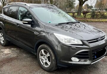 Ford Kuga 131.000 km 10.699 &euro; Niederkassel 53859